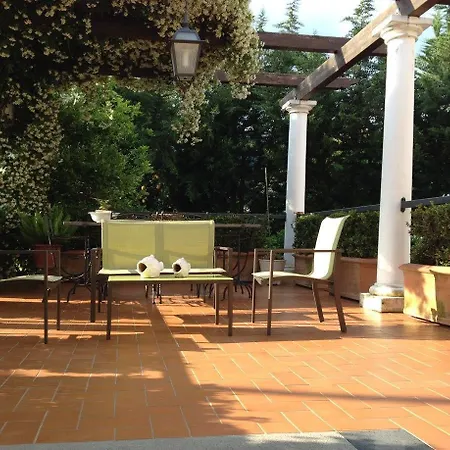 Bed & Breakfast Domus Felix 3*