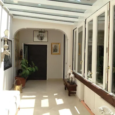 Bed & Breakfast Domus Felix Sorrento